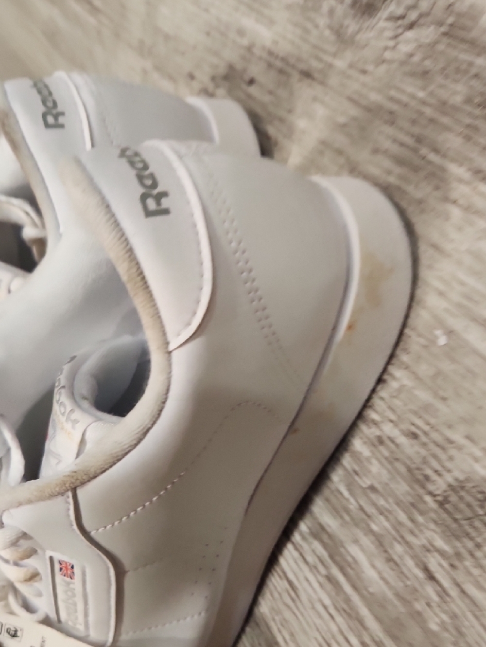 Reebok Women's White Leather Low-Top Sneakers - Picture 4 of 7